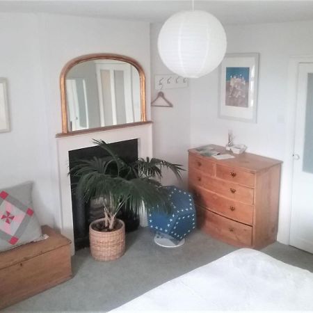 38 Newtown Guest House Bradford-On-Avon Екстериор снимка
