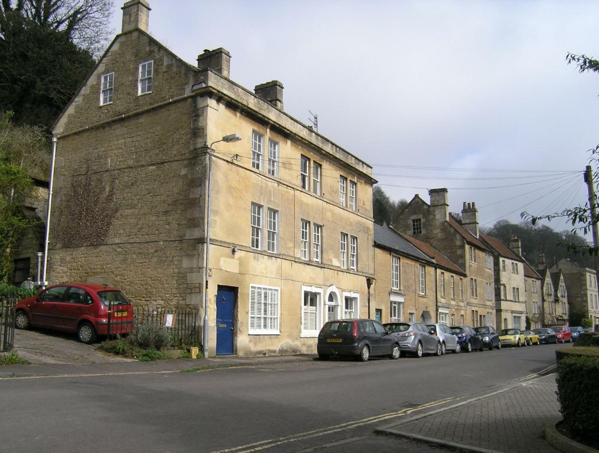 38 Newtown Guest House Bradford-On-Avon Екстериор снимка