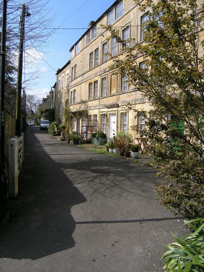 38 Newtown Guest House Bradford-On-Avon Екстериор снимка